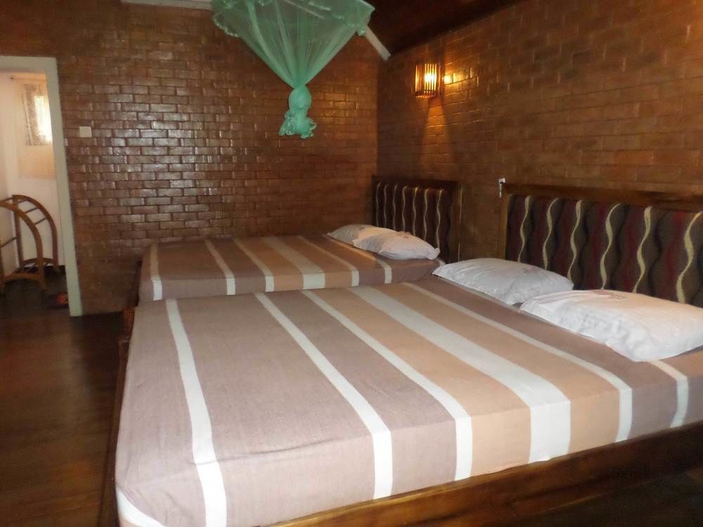 Lokuge Grand Resort กตรคาม ภายนอก รูปภาพ
